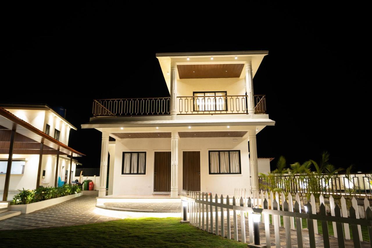 Villa Eden Garden Alībāg Esterno foto