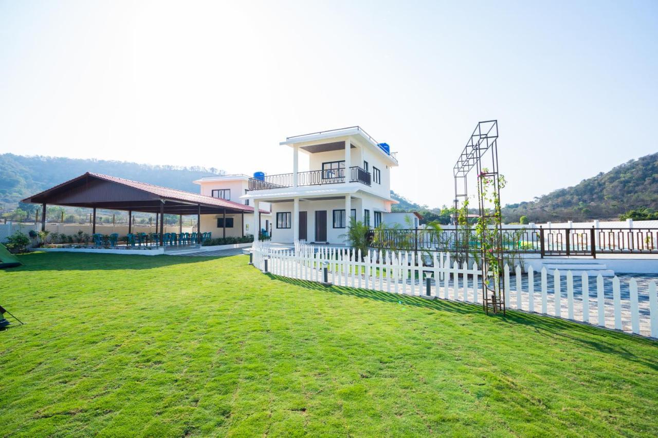 Villa Eden Garden Alībāg Esterno foto